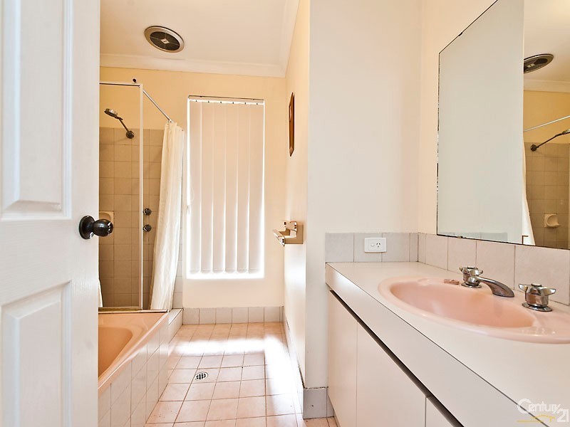 4 Lady Evelyn Retreat, Joondalup WA 6027