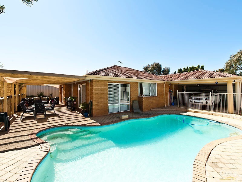 4 Lady Evelyn Retreat, Joondalup WA 6027