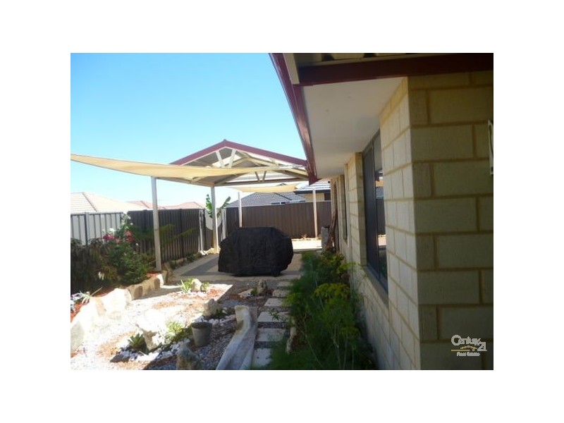 6 Boldwood Road, Banksia Grove WA 6031