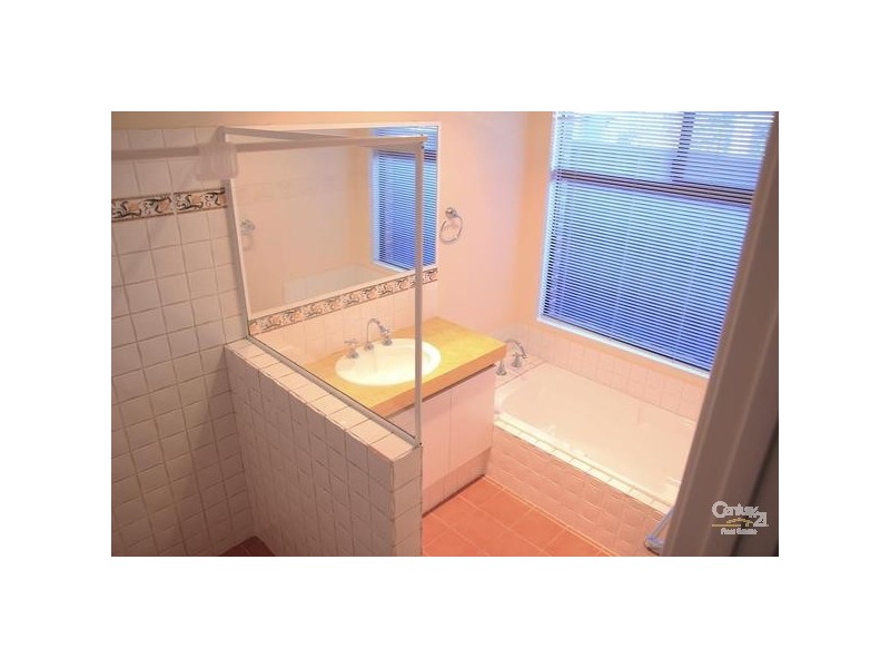 4 Tocal Court, Tapping WA 6065