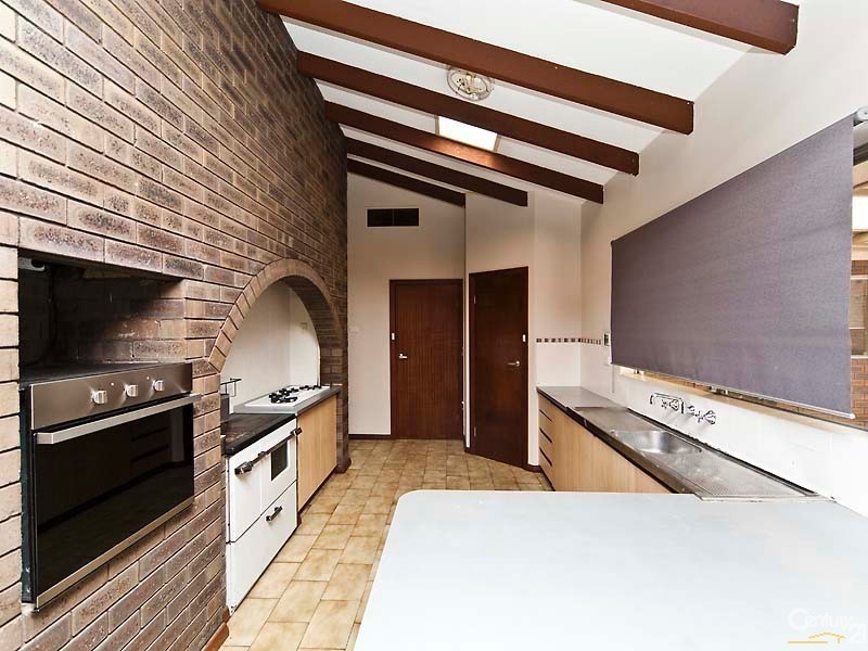 36 Cimbrook Way, Duncraig WA 6023