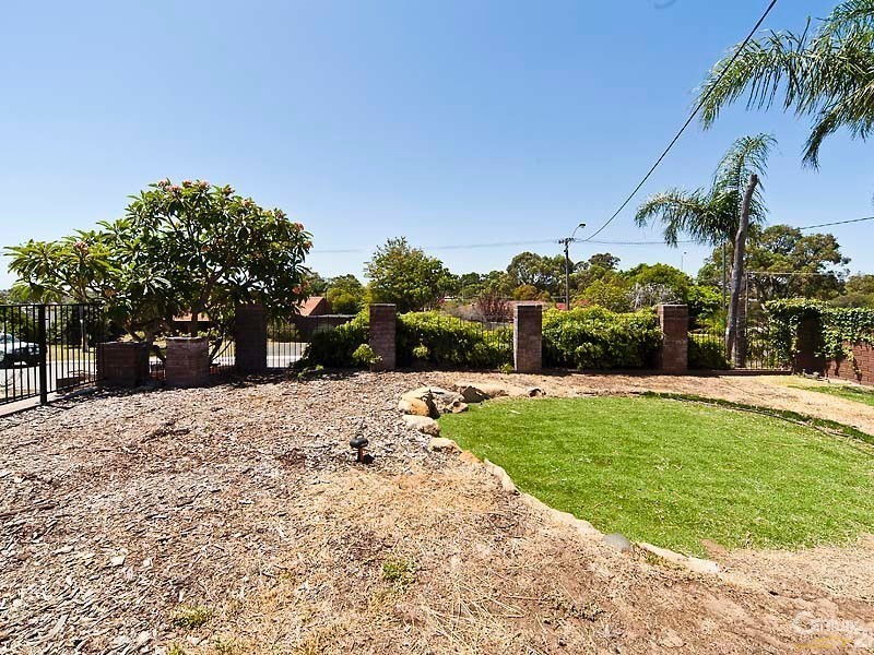 36 Cimbrook Way, Duncraig WA 6023