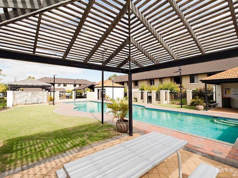 4/174 Lakeside Drive, Joondalup WA 6027