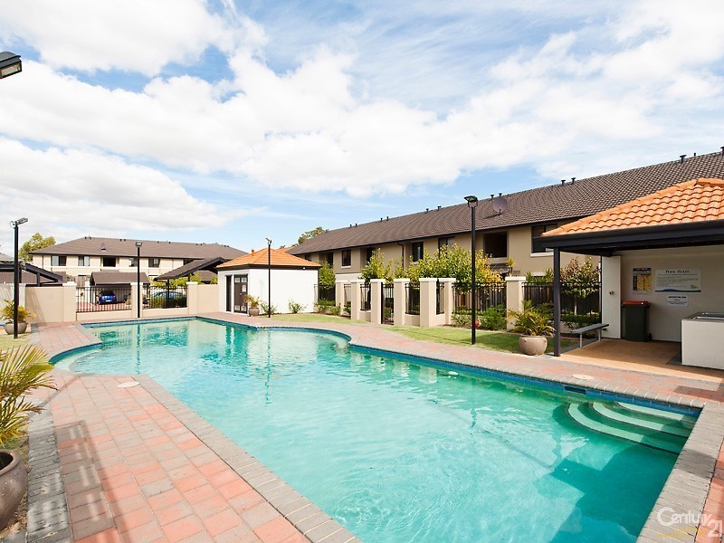 4/174 Lakeside Drive, Joondalup WA 6027