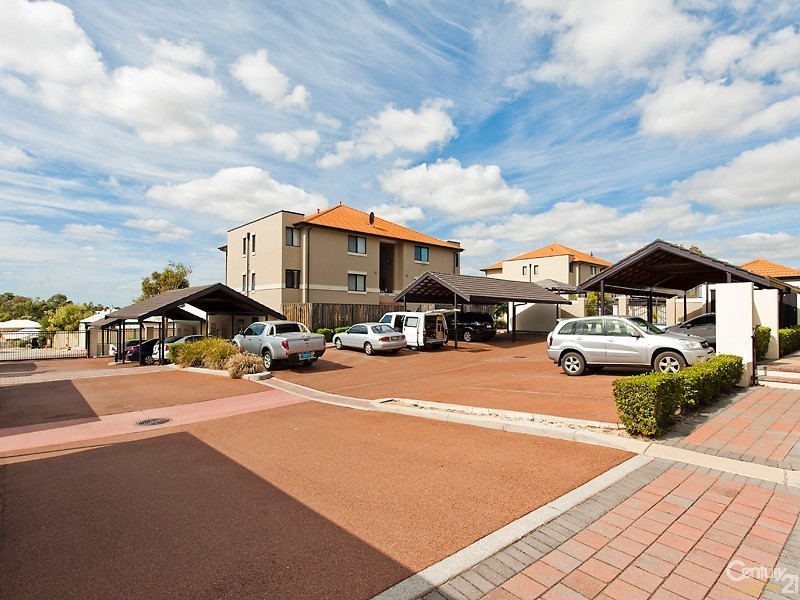 4/174 Lakeside Drive, Joondalup WA 6027