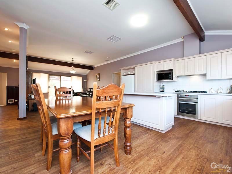 8 Baroola Place, Ocean Reef WA 6027