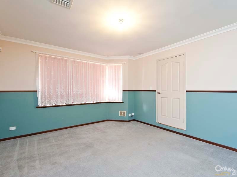 8 Baroola Place, Ocean Reef WA 6027
