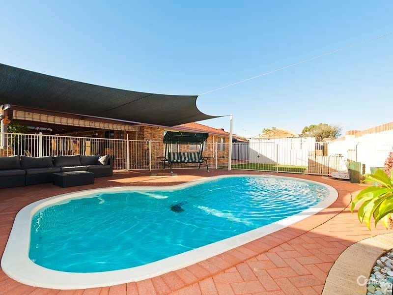 8 Baroola Place, Ocean Reef WA 6027