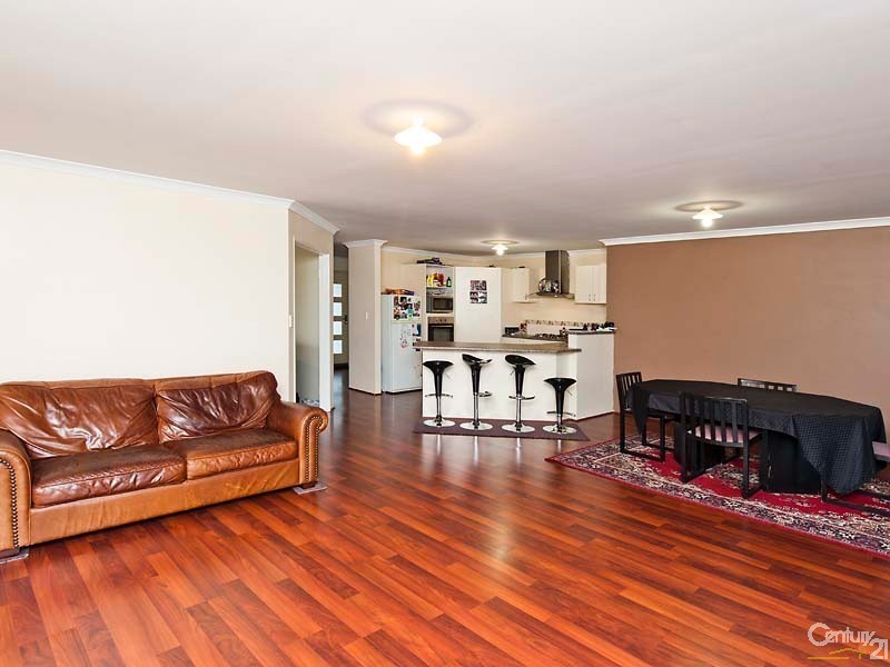 67  Hardcastle Ave, Landsdale WA 6065