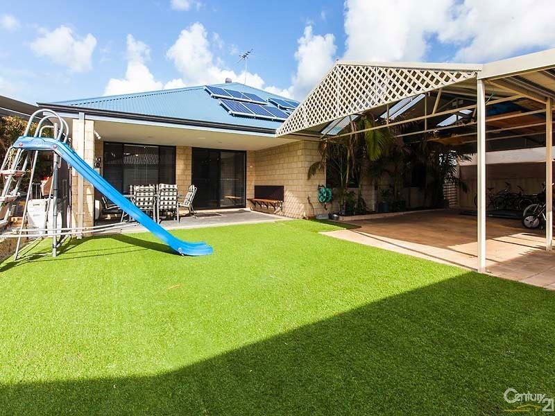 31 Tableland Way, Carramar WA 6031