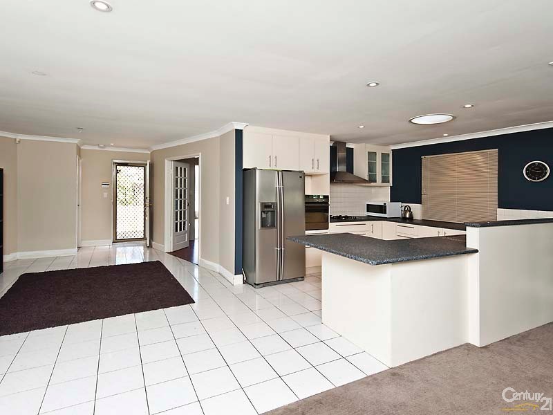 1 Margery Close, Beldon WA 6027