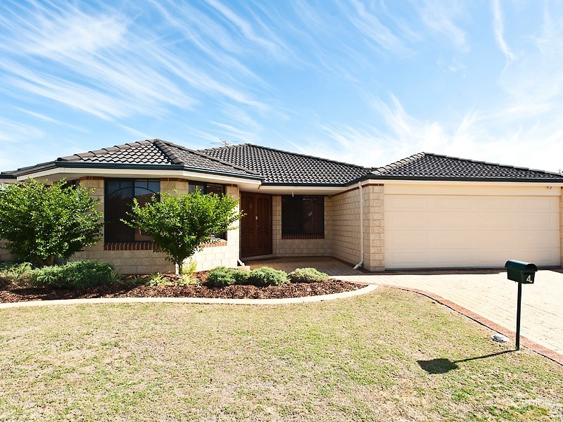 4 Beefwood street, Banksia Grove WA 6031