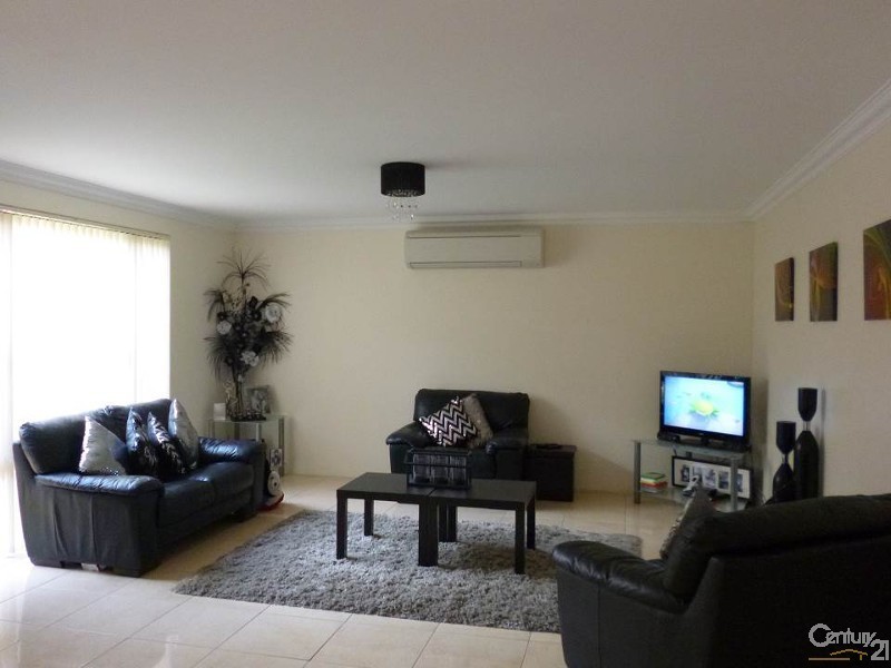 8 Bantry Bend, Mindarie WA 6030