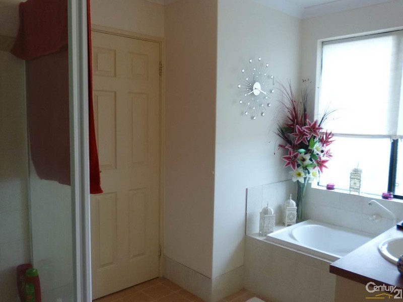 8 Bantry Bend, Mindarie WA 6030