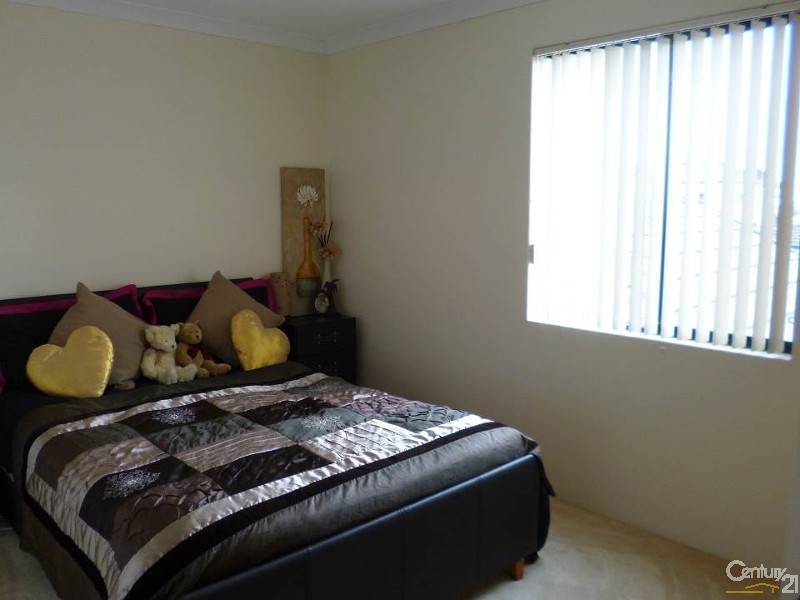 8 Bantry Bend, Mindarie WA 6030