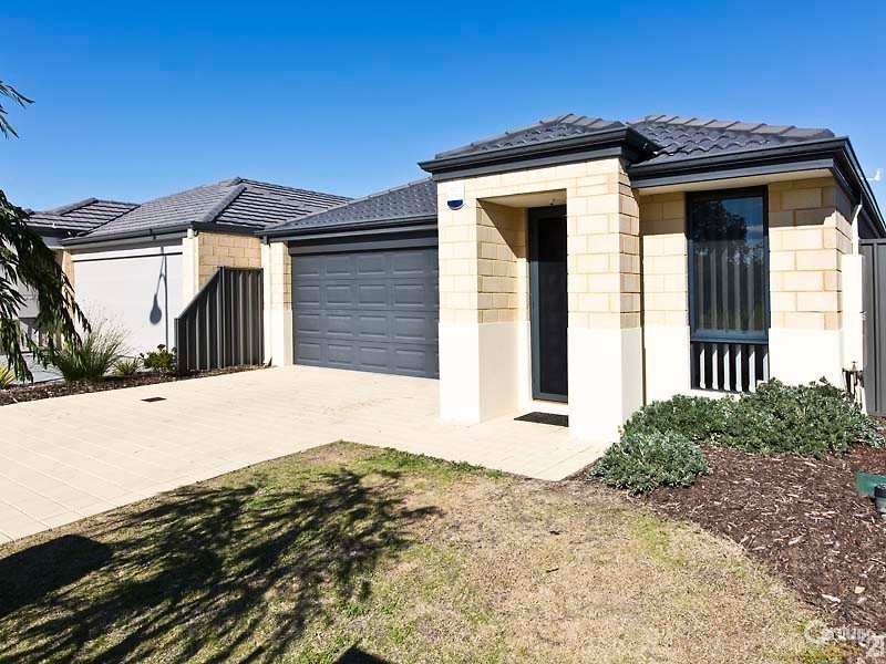 15 Bentham Turn, Banksia Grove WA 6031