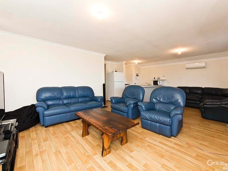 15 Bentham Turn, Banksia Grove WA 6031