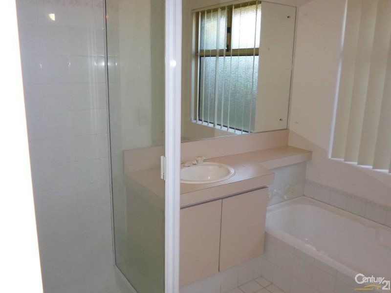 8 Village Walk, Ocean Reef WA 6027