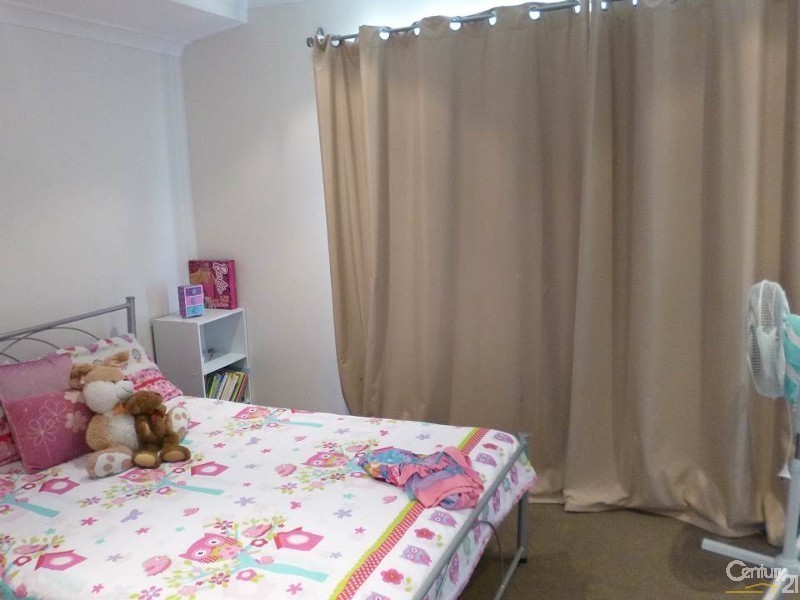 2 Smeaton lane, Carramar WA 6031