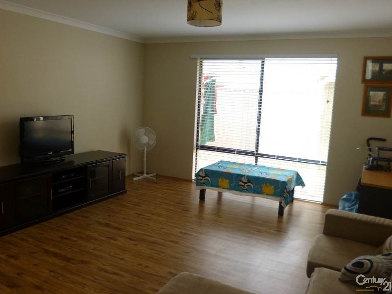 42 Shipmaster Avenue, Alkimos WA 6038