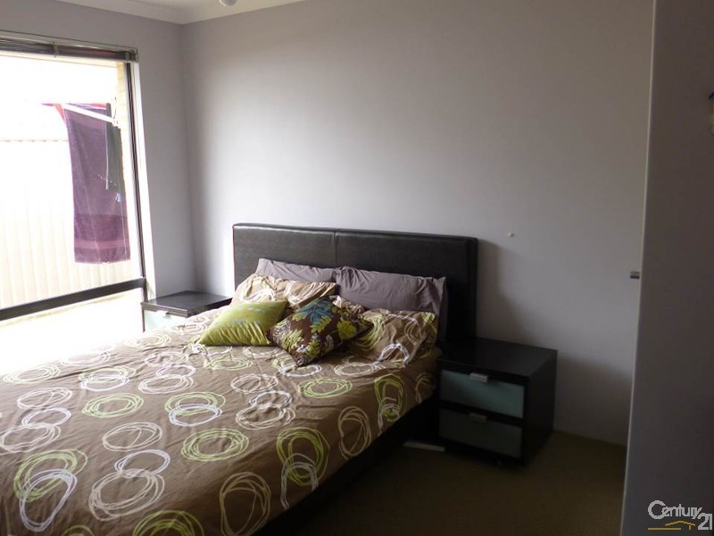 42 Shipmaster Avenue, Alkimos WA 6038