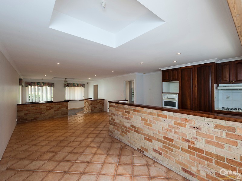 6 Straitsman Way, Currambine WA 6028