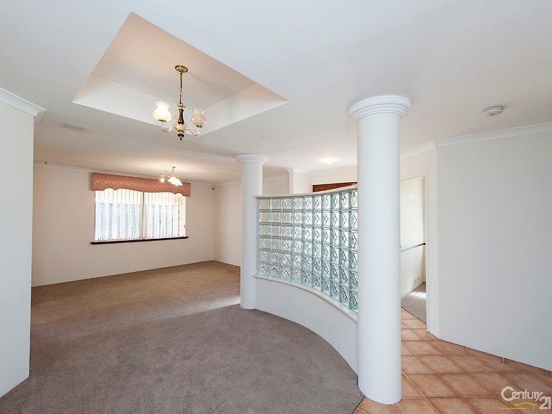 6 Straitsman Way, Currambine WA 6028