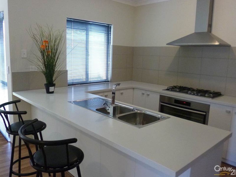 2 Crowned Way, Alkimos WA 6038