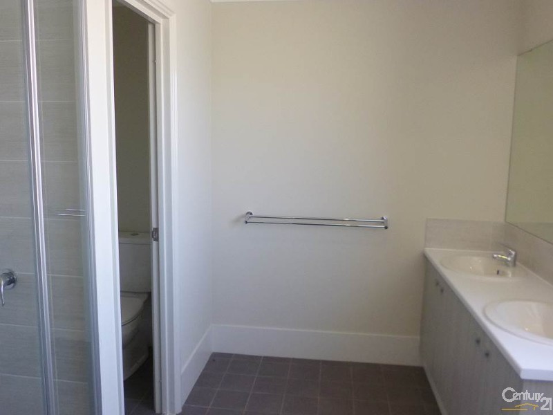 2 Crowned Way, Alkimos WA 6038