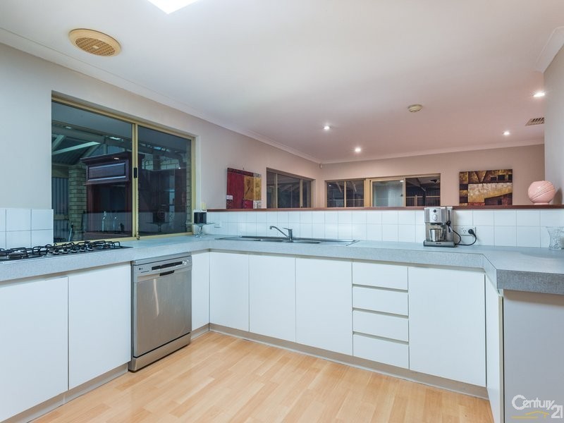 14 Halcyon Place, Ocean Reef WA 6027