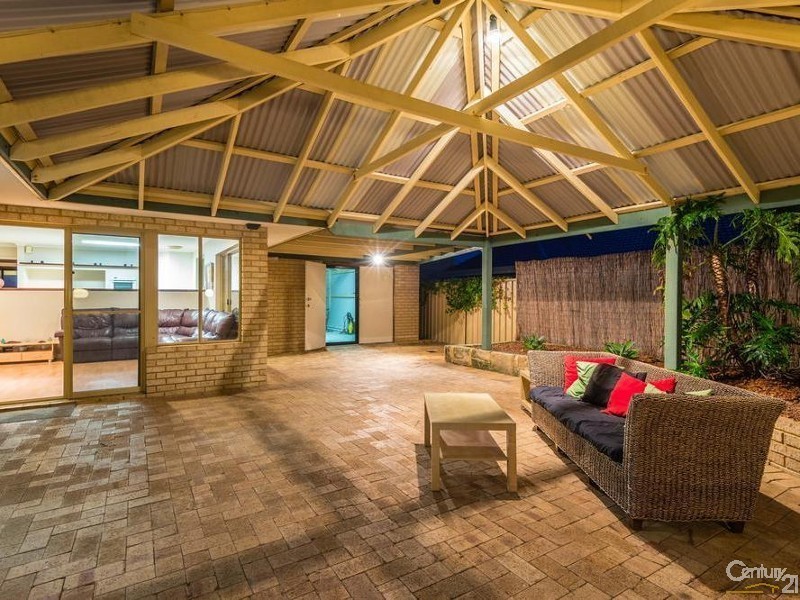 14 Halcyon Place, Ocean Reef WA 6027