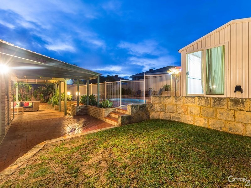 14 Halcyon Place, Ocean Reef WA 6027