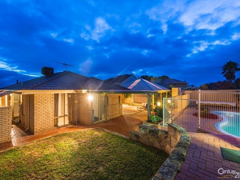 14 Halcyon Place, Ocean Reef WA 6027