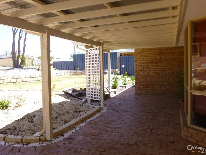 6 Cumberland Way, Beldon WA 6027