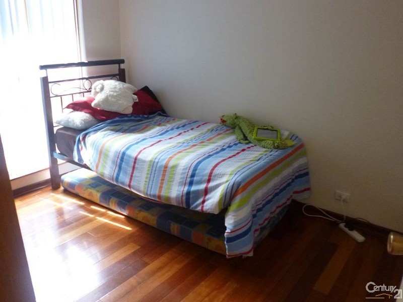 6 Cumberland Way, Beldon WA 6027