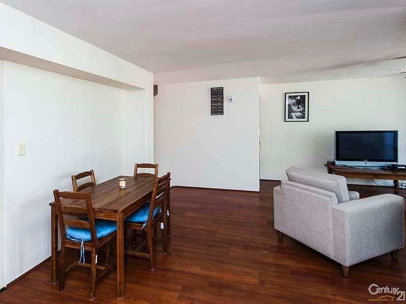 3/5 Spyglass Grove, Connolly WA 6027