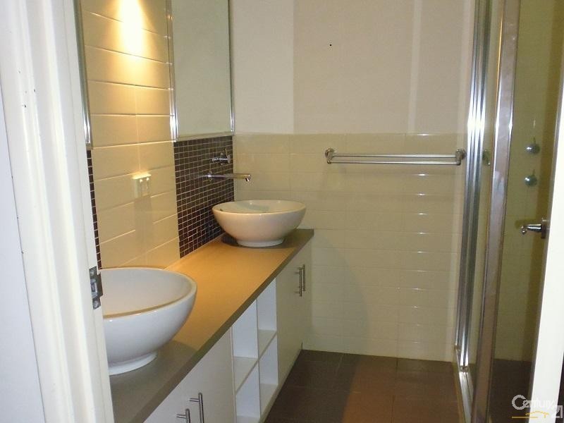 32 Graceland Ave, Landsdale WA 6065