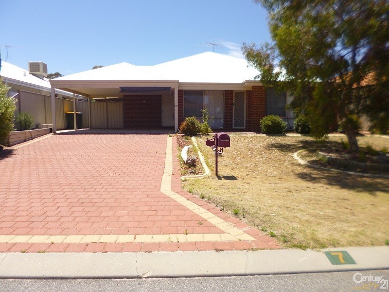 7 Watkins Loop, Tapping WA 6065