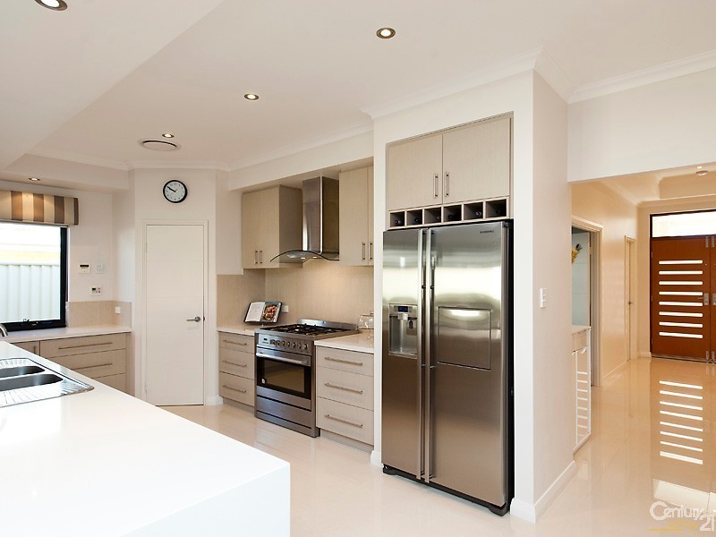 28 Kianga Crescent, Burns Beach WA 6028