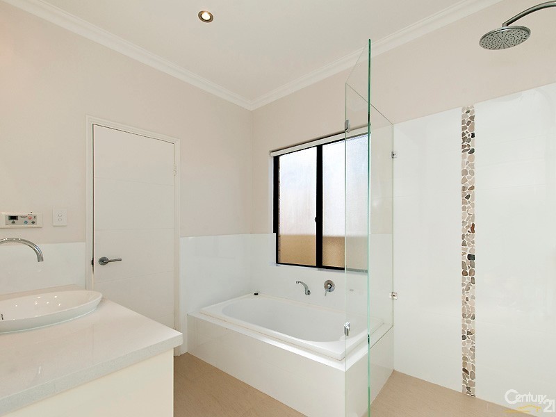 28 Kianga Crescent, Burns Beach WA 6028