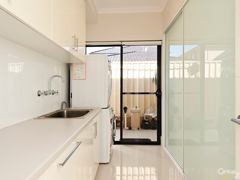 28 Kianga Crescent, Burns Beach WA 6028