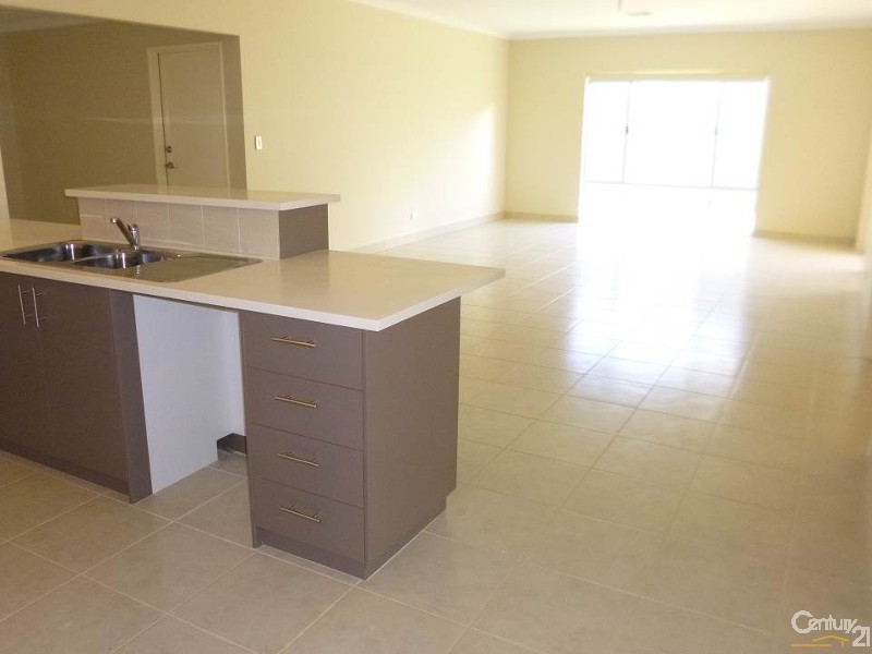 10 Kendal Turn, Alkimos WA 6038