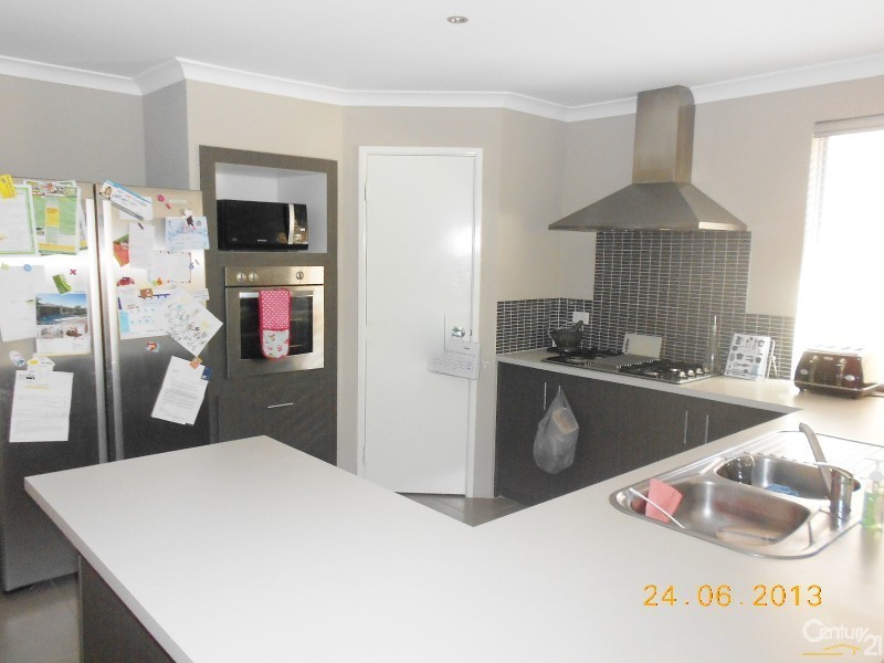 56 Cherokee Green, Clarkson WA 6030