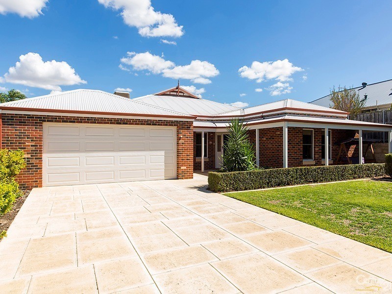 88 Fantail Crescent, Ellenbrook WA 6069