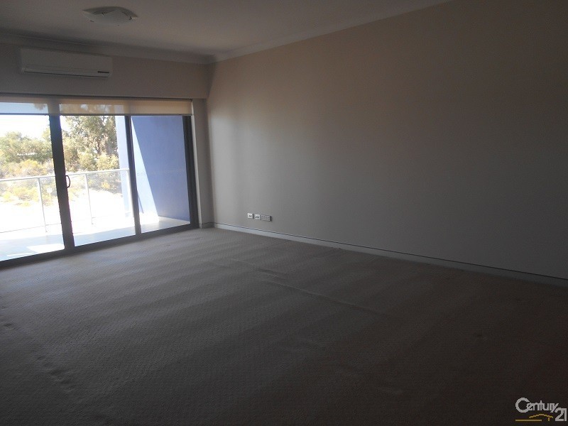 73/6 Walsh Loop, Joondalup WA 6027