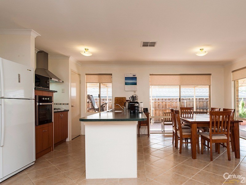 88 Pinegrove Drive, Ellenbrook WA 6069