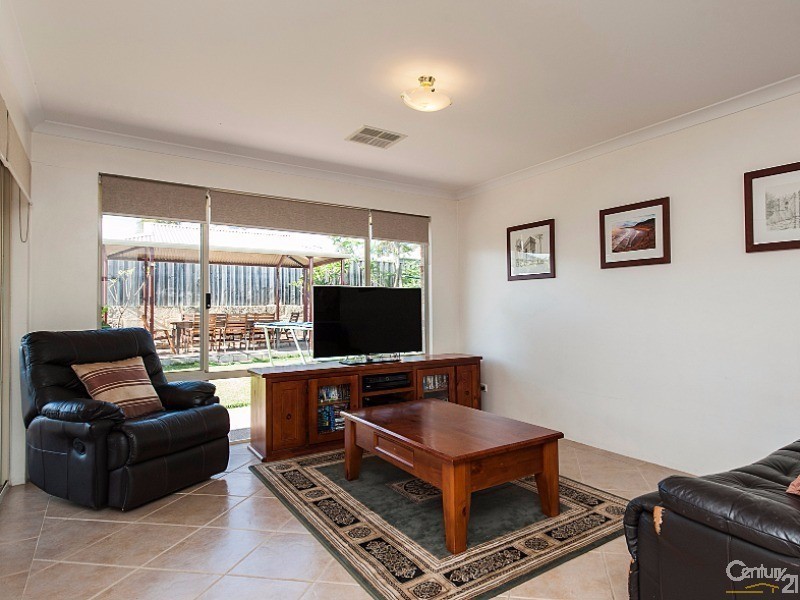88 Pinegrove Drive, Ellenbrook WA 6069