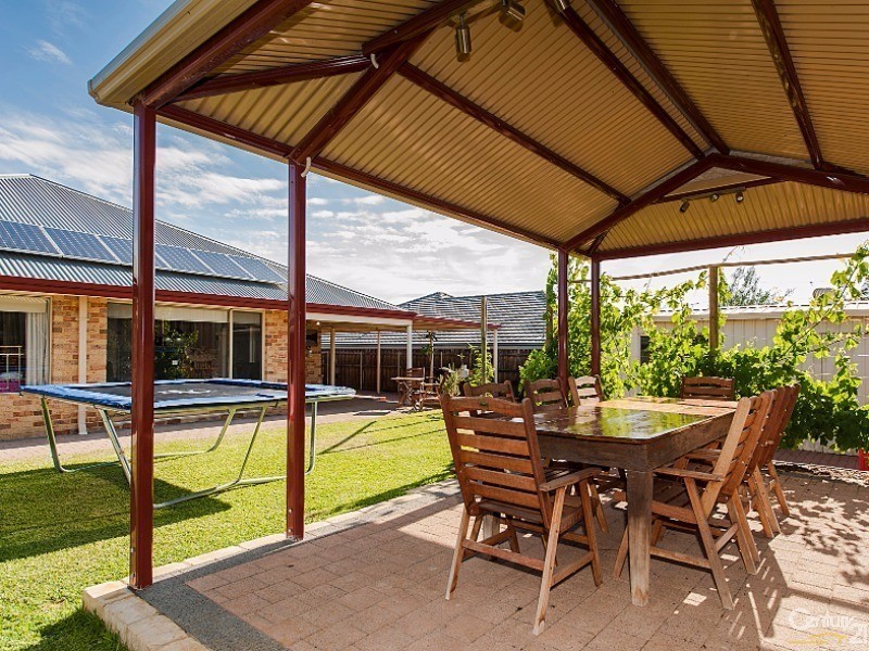 88 Pinegrove Drive, Ellenbrook WA 6069