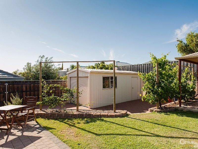 88 Pinegrove Drive, Ellenbrook WA 6069