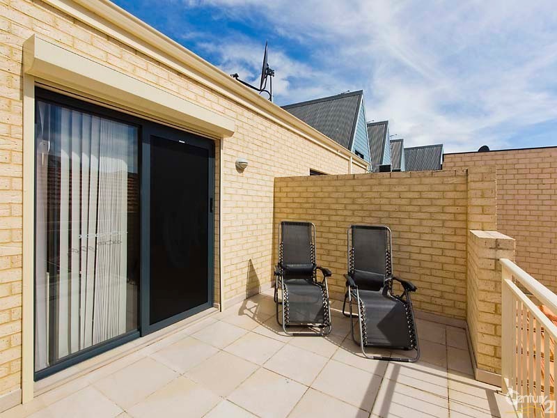 51B Lakeside Drive, Joondalup WA 6027